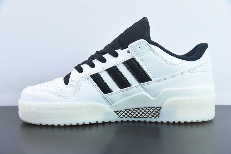 Adidas - Gore-Tex