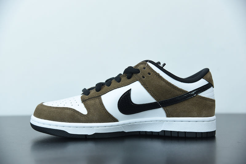 Nike SB Dunk Low Trail End