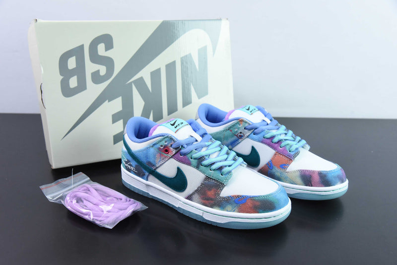 Nike SB Dunk Low Futura Laboratories Bleached Aqua