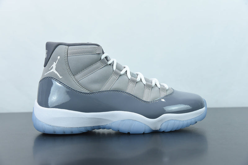 Nike Air Jordan 11 - Retro High Cool Grey