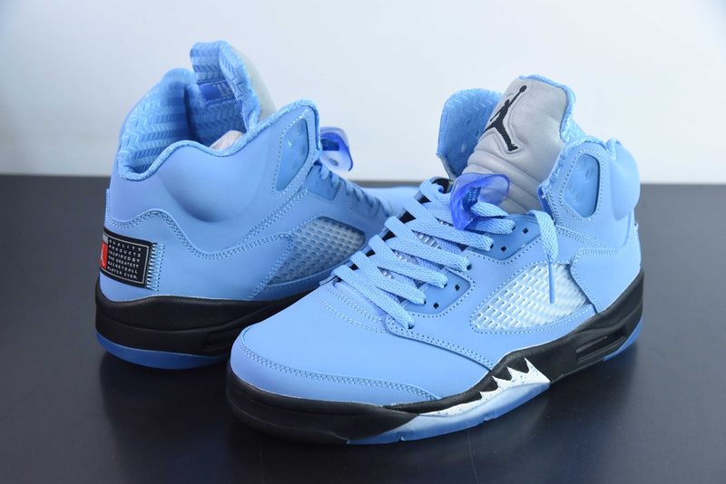 Nike Air Jordan 5  - Retro UNC University Blue