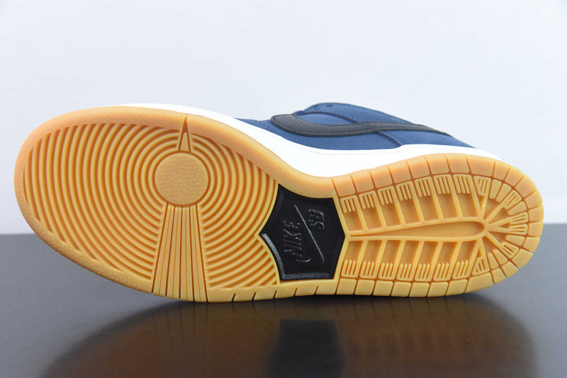 Nike Dunk Low Navy Black Gum