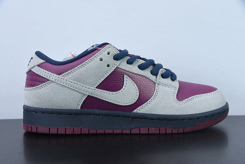 Nike SB Dunk Low 'Atmosphere Grey True Berry'