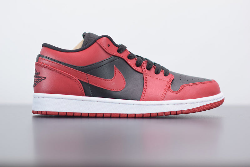 Nike Air Jordan 1 - Low Reverse Bred