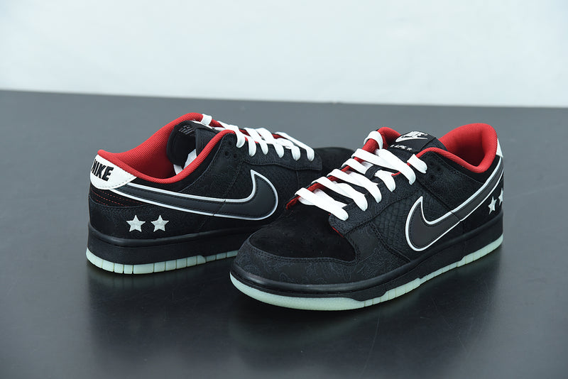 Nike Dunk Low x LPL League of Legends