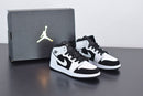 Nike Air Jordan 1 - Mid White Black Tuxedo