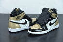 Nike Air Jordan 1 - Retro High NRG Patent Gold Toe