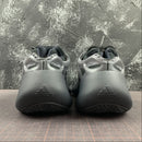 Adidas - Yeezy 700  V3