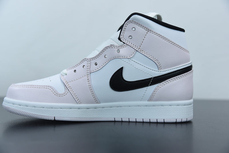 Nike Air Jordan 1 - Mid Barely Rose