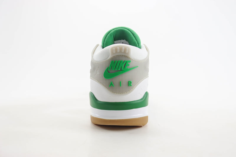Air Jordan 4 RM Pine Green (2025)