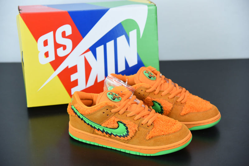 Nike SB Dunk Low Grateful Dead Bears Orange