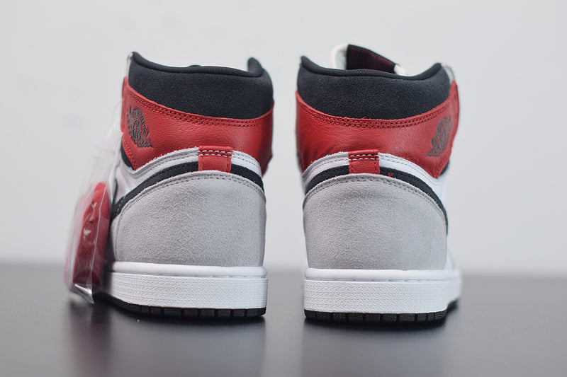 Nike Air Jordan 1 - High Light Smoke Grey