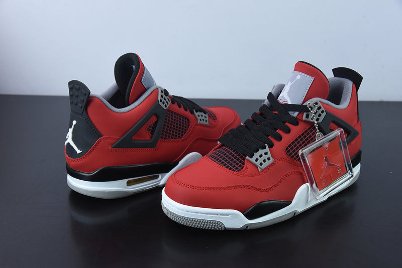 Nike Air Jordan 4 - Toro Bravo