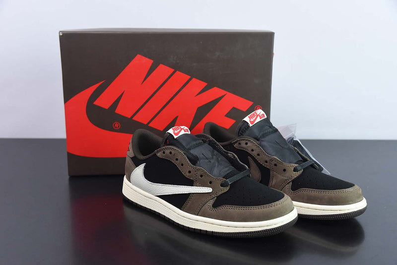 Nike Air Jordan 1 - Low Travis Scott