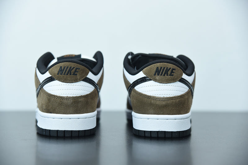 Nike SB Dunk Low Trail End