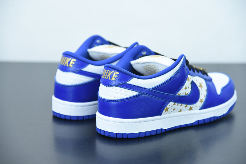 Nike SB Dunk Low Supreme Stars Hyper Royal (2021)