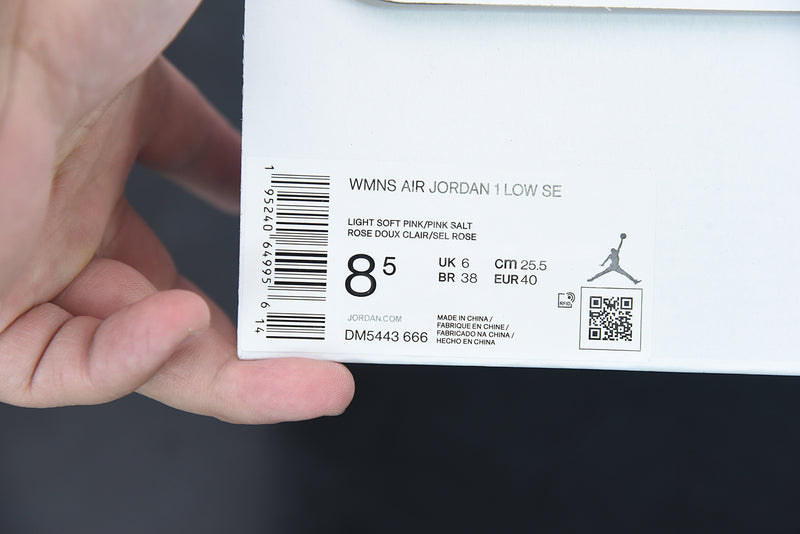 Nike Air Jordan 1 - Low Mighty Swooshers Pink