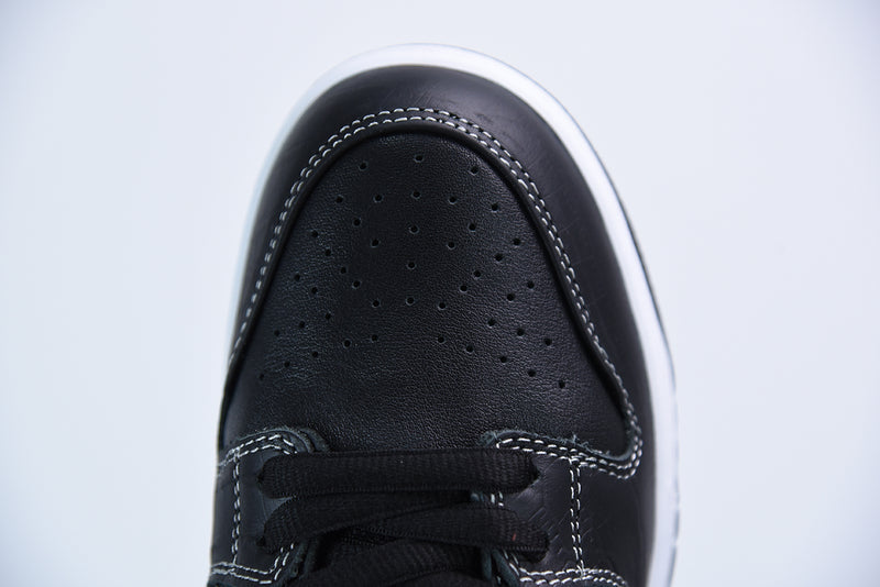 Nike SB Dunk Low Diamond Supply Co. Black Diamond