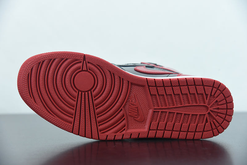 Nike Air Jordan 1 - High Bred Patent