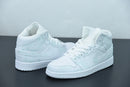 Nike Air Jordan 1 - Mid Triple White