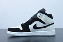 Nike Air Jordan 1 - Mid "Diamond Shorts"