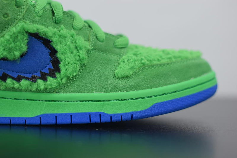 Nike SB Dunk Low Grateful Dead Bears Green