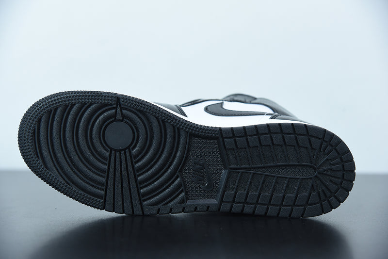 Nike Air Jordan 1 - Mid Carbon Fiber