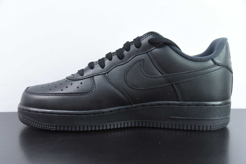 Nike Air Force 1 Low Supreme Black
