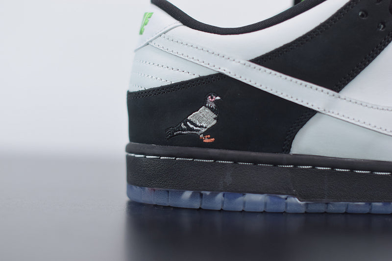 Nike SB Dunk Low Staple Panda Pigeon