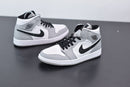 Nike Air Jordan 1 - Mid Light Smoke Grey