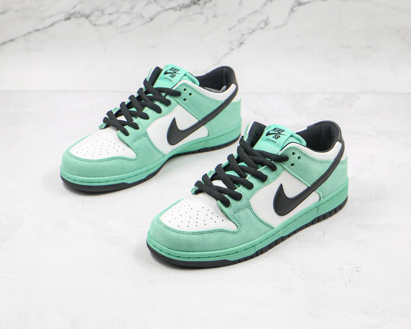 Nike SB Dunk Low Sea Crystal