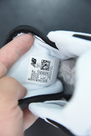 New Balance 550 Sea Salt Black