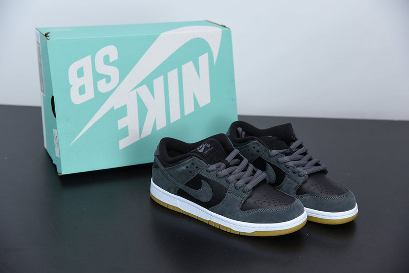 Nike SB Dunk Low Dark Smoke Grey