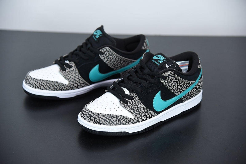 Nike SB Dunk Low atmos Elephant