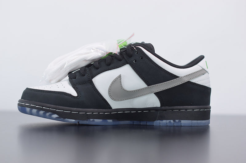 Nike SB Dunk Low Staple Panda Pigeon