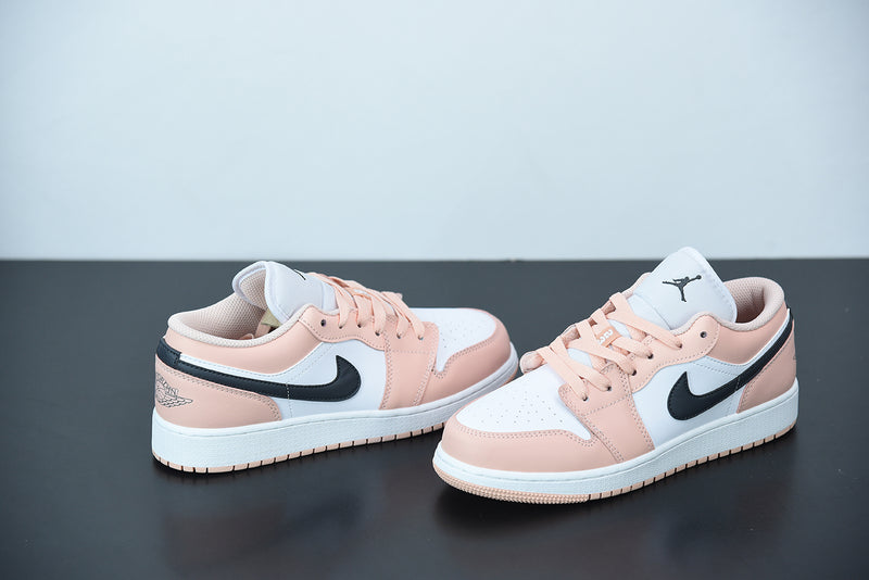 Nike Air Jordan 1 - Low Light Arctic Pink