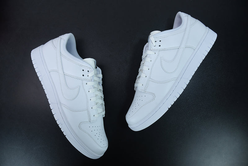 Nike Dunk Low Triple White