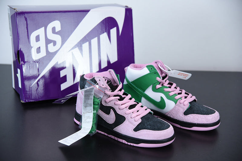 Nike SB Dunk High Invert Celtics