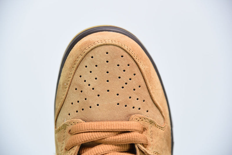 Nike SB Dunk Low Wheat