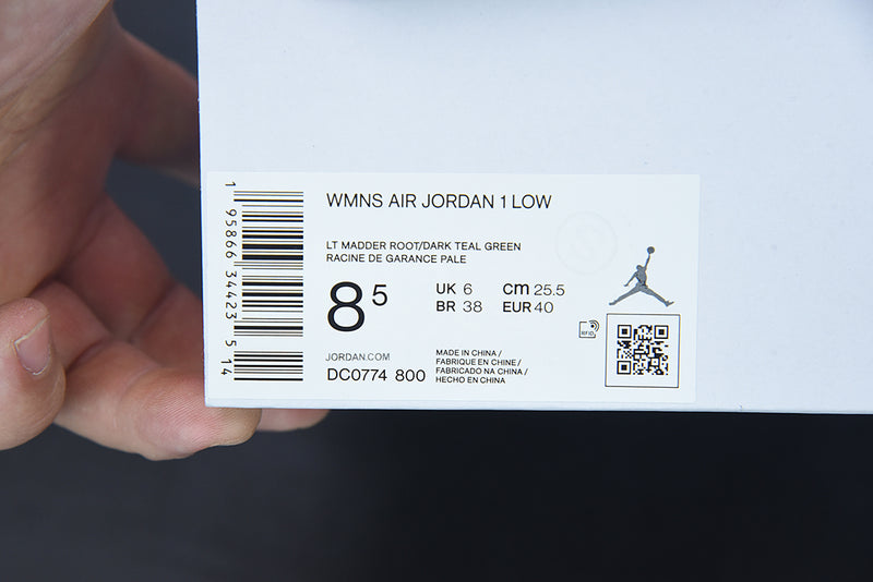 Nike Air Jordan 1 - Low "Light Madder Root"
