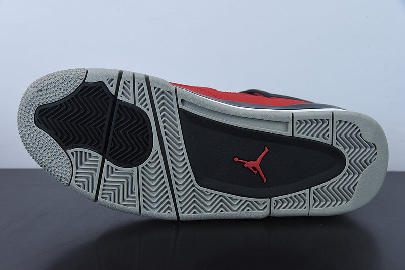 Nike Air Jordan 4 - Toro Bravo